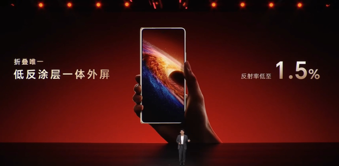 0.4mm黑钻屏撑起10倍抗跌15倍耐刮，看伯恩光学如何赋能荣耀Magic V6