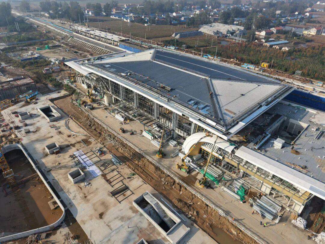 雄商高铁曹县西站挂牌亮相