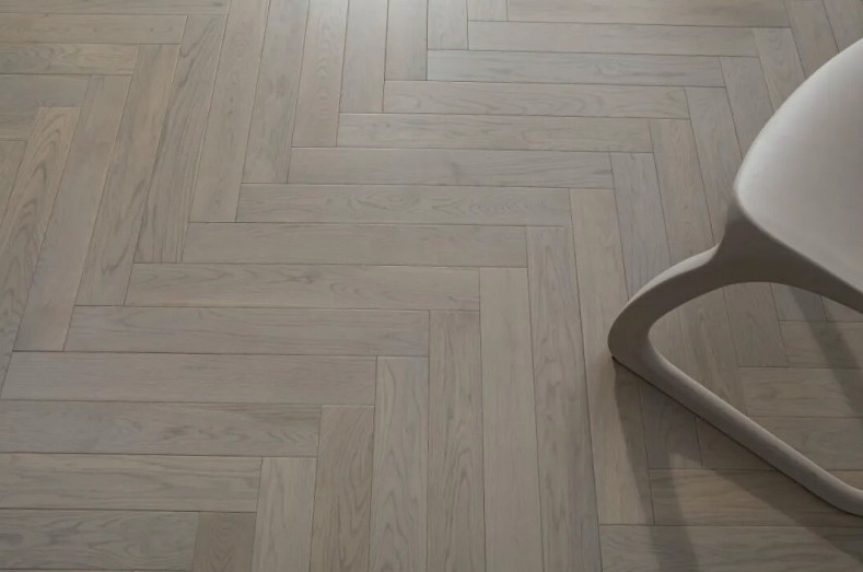 安信地板：以品质匠心，铸就家居美学新典范