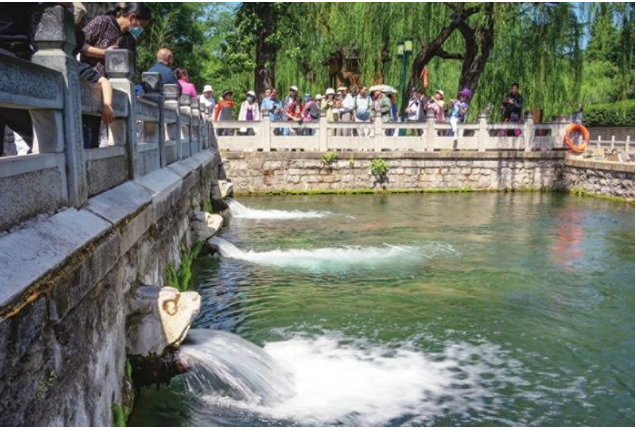 听,泉与城的“美妙共鸣”