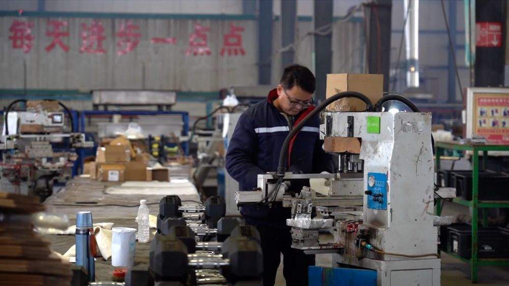 新华视点｜深耕产业提质增效 以创新激活高质量发展新引擎