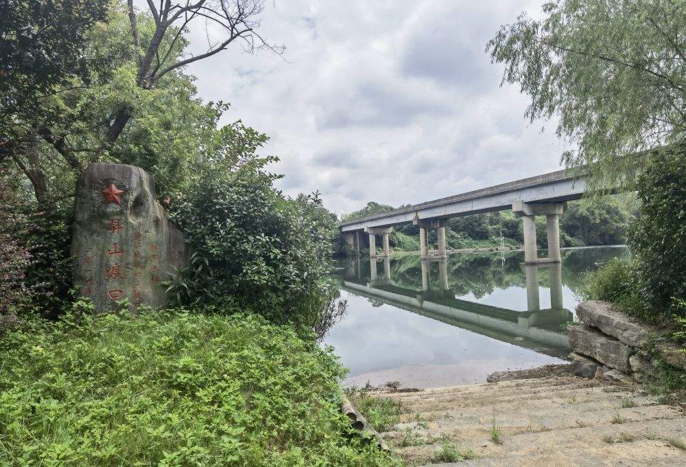 倒下，为了蹚出通向胜利的道路——追忆牺牲于长征湘江战役中的红军将士