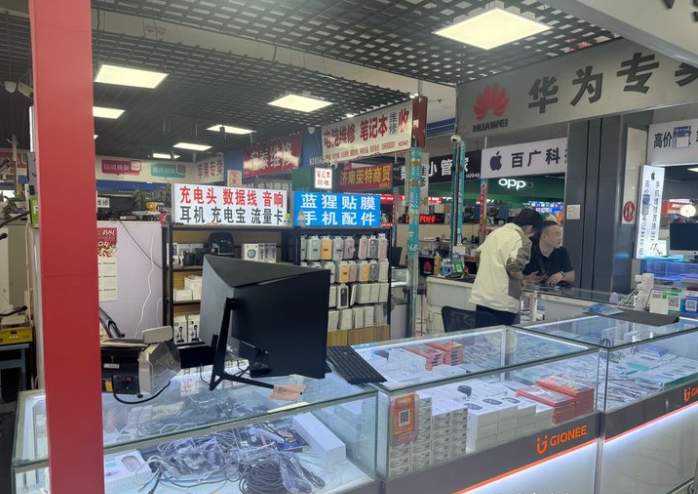 济南充电宝市场探访：3C认证成标配，共享充电宝也换“新装”