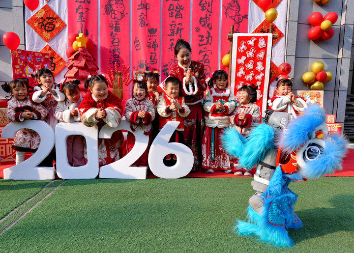 从全国两会看法治中国建设重大成就与崭新实践