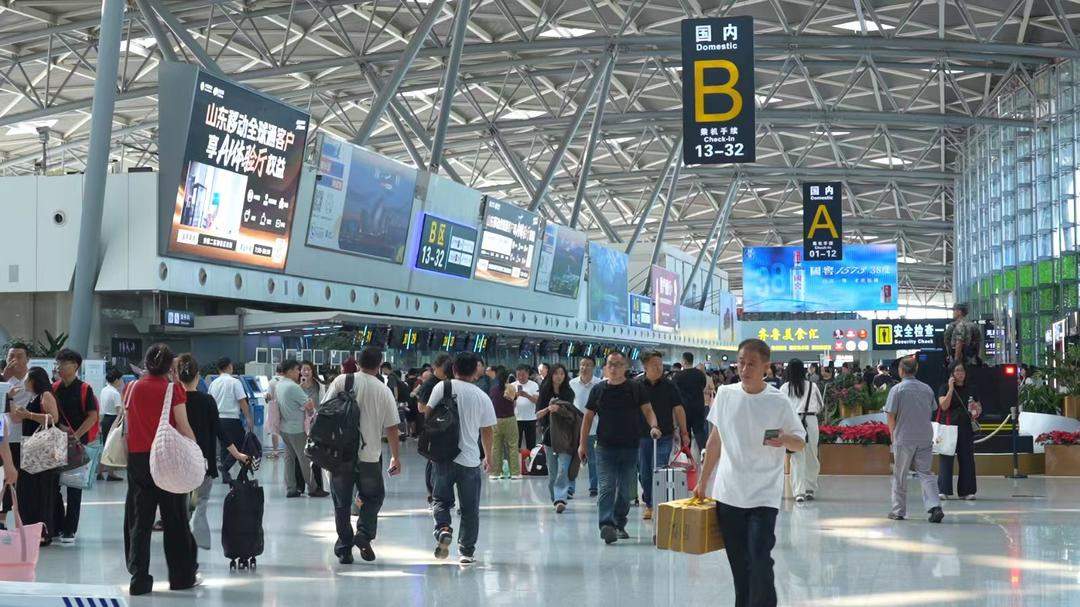 404.9万人次！济南机场暑运“热度”与“温度”并存