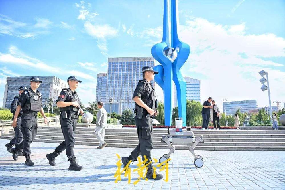 硬核守护！济南特巡警数智警犬助力国庆安保