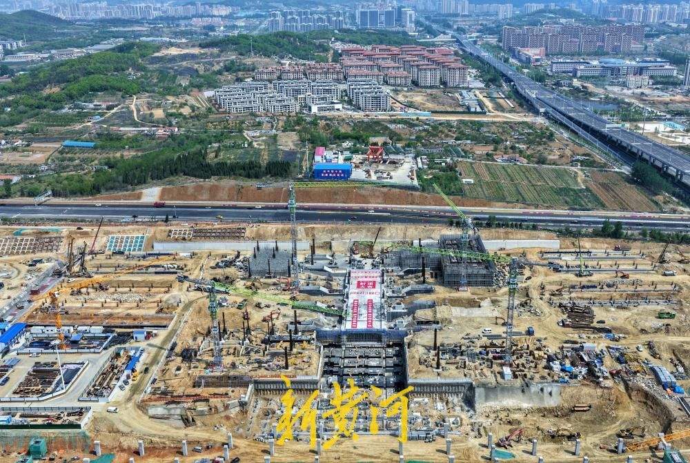 烟台南站站房建设冲出正负零