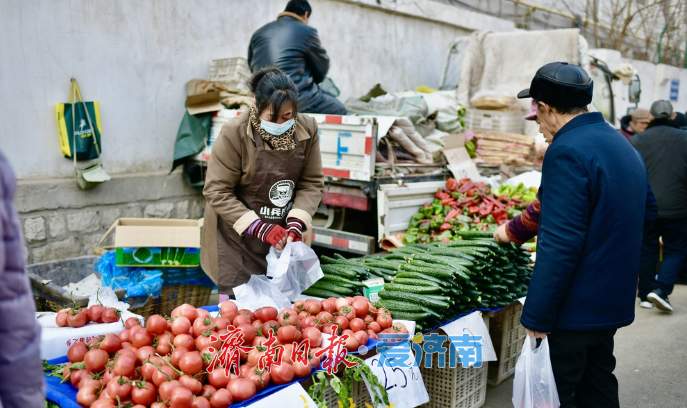 春菜“抢鲜”上市，菜市场满是春天的味道