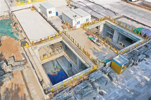 项目强省会｜济南地铁4号线泉城公园站：最“浅”车站施工进入后段