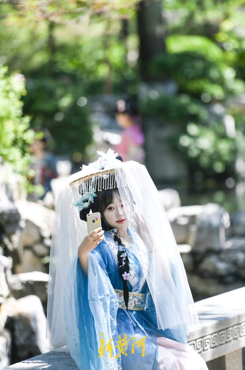 一年四季 泉在济南丨济南雨后清凉天，汉服摇曳入画来