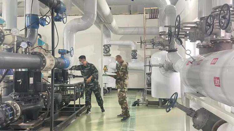 “冷极”供暖,南方高温,网友:冰火两重天