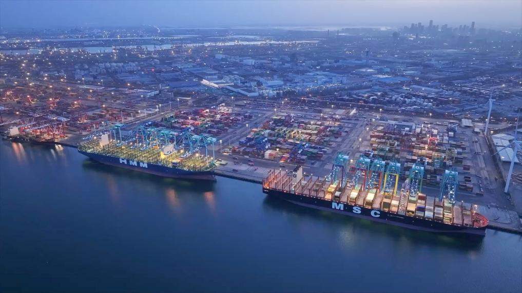 新华视点｜这些行业正在“爆单”！中国经济活力密码