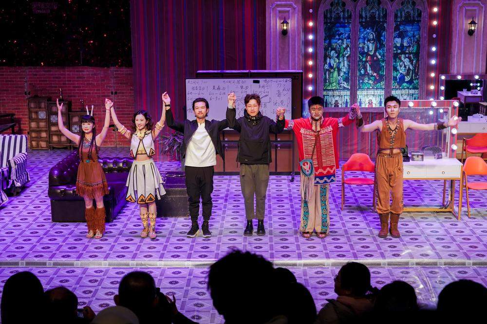 悬疑戏剧《切西娅》惊艳上演，泉城观众沉浸式体验“剧院版罗生门”