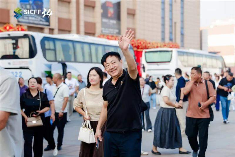 展贸全球·共享胜芳｜第34届中国·胜芳国际家具博览会盛大启幕！