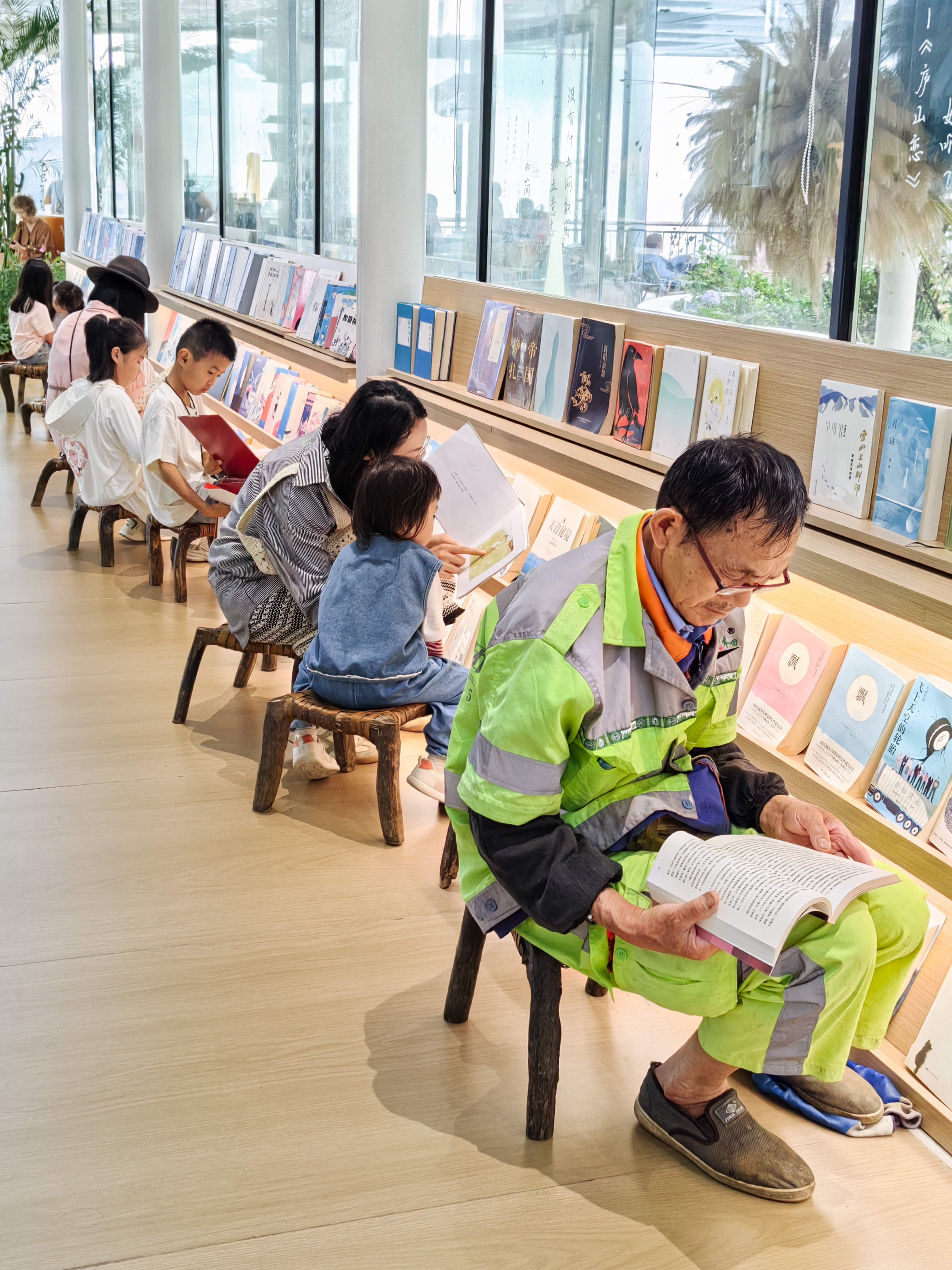 第五届全民阅读大会在南昌举办——最美阅读瞬间