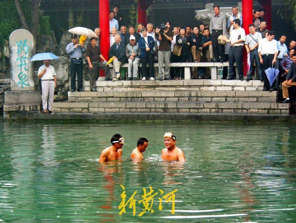 趵突泉持续喷涌23周年影像志：一泓清泉，脉动济南