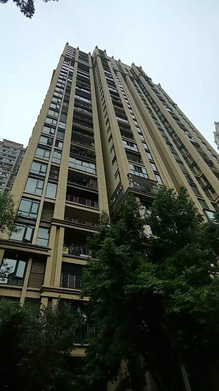 重庆2岁幼童从18楼坠亡后续：警方已排除刑责，仅孩子母亲可向孩子父亲追究民事责任