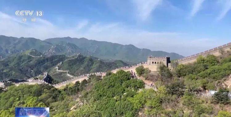 中国景区“长”满外国人！中国“City Walk”走起