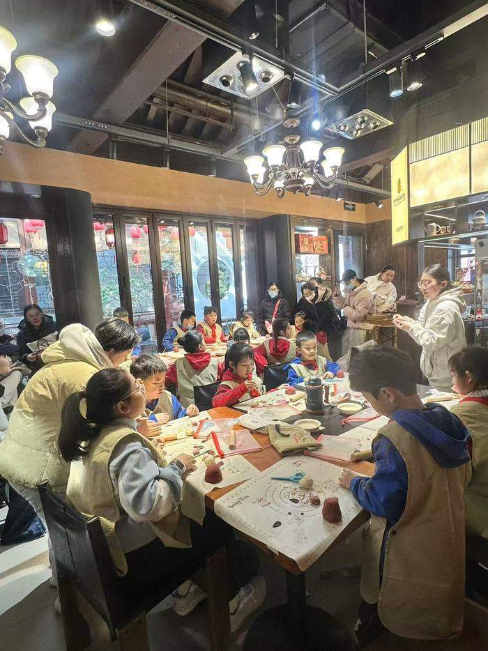 节前卖爆58万元，“馒头主理人”开工厂了