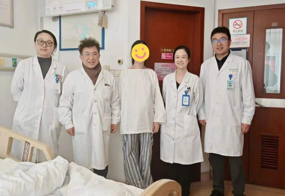 接受连体婴儿分离手术28年后,她当妈妈了!