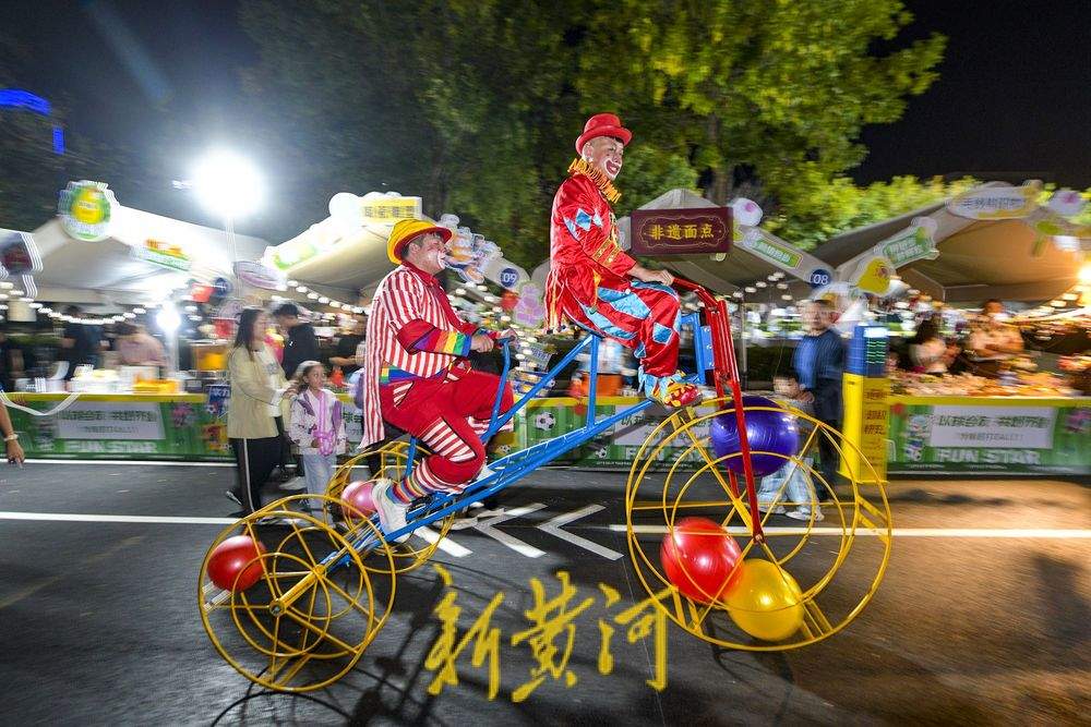 “鲁超”市集点亮泉城国庆足球之夜