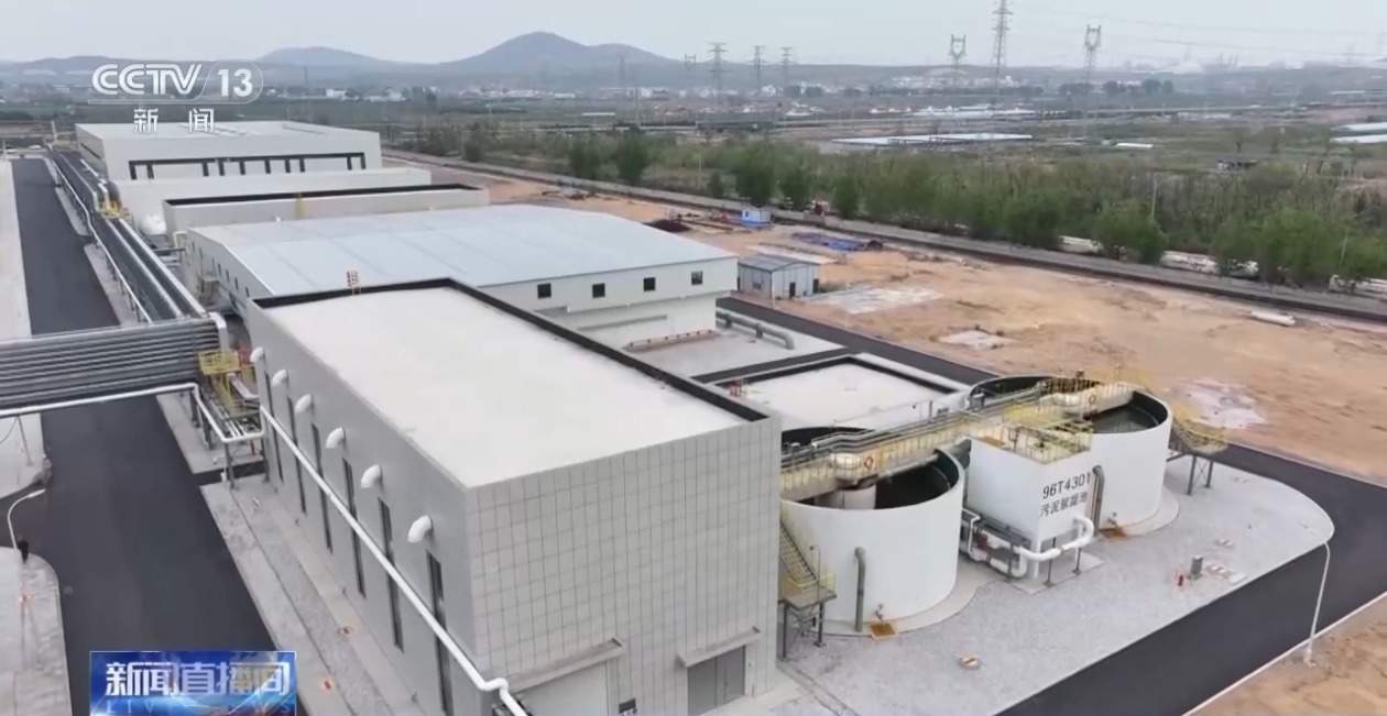 国内首个利用电厂温排水进行海水淡化的项目投产