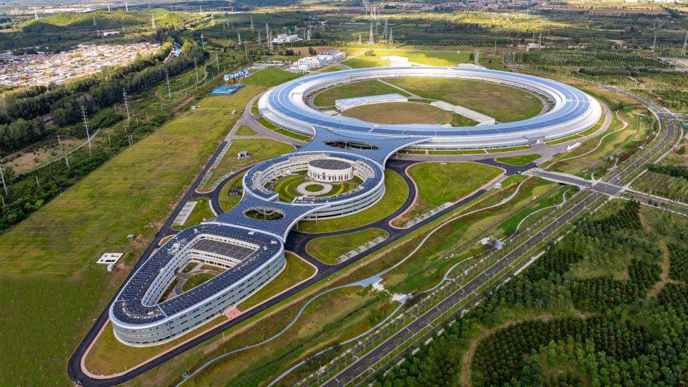 以新发展理念为指引 加快构建新发展格局——习近平总书记引领中国经济高质量发展