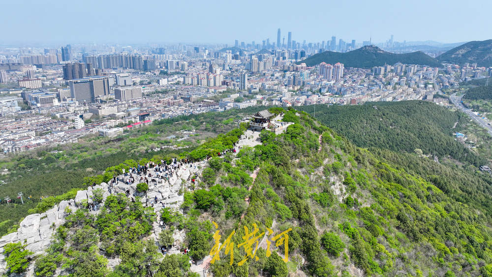“三月三”上春山，千佛山顶俯瞰泉城新景观 