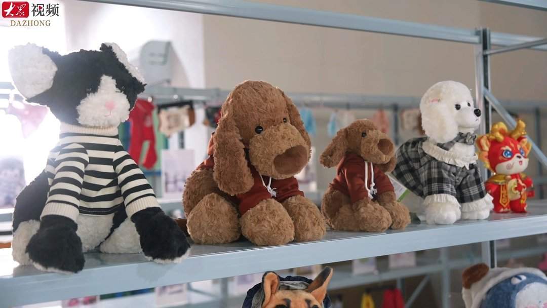 曹县宠物服饰迎销售旺季!小众赛道迸发“它经济”大能量