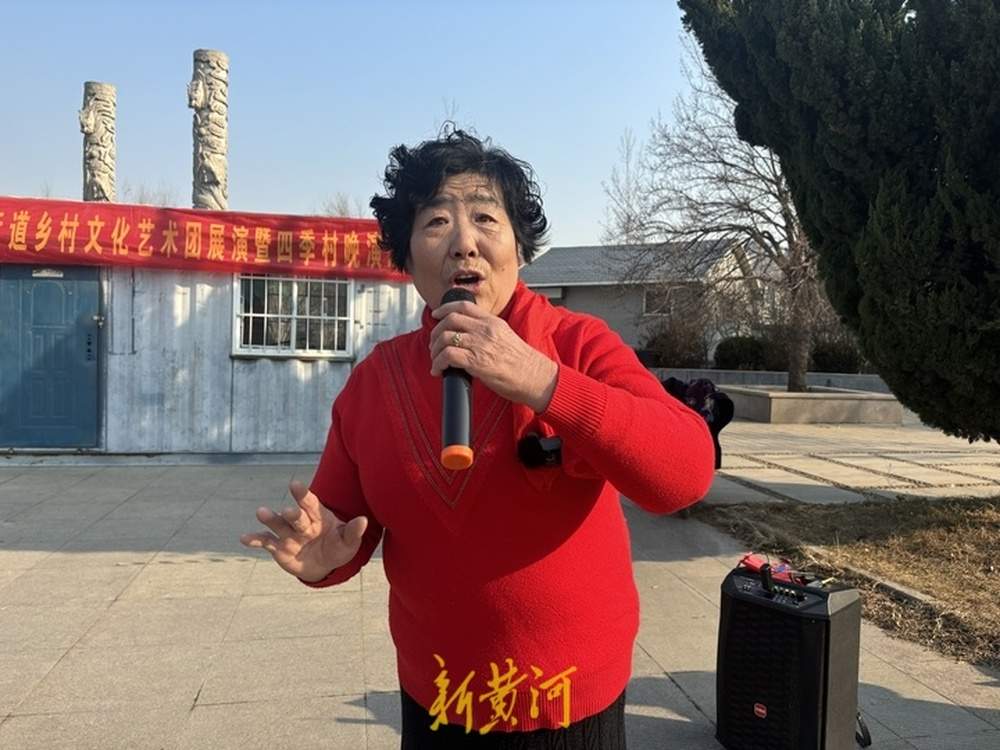 免费教跳舞22年，济南古稀老人自掏腰包买器材，带领舞队“玩出”青年风采