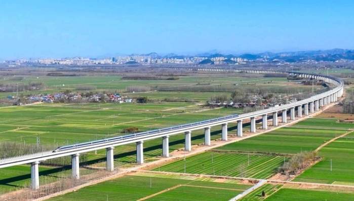 趵眼丨归途与征途，解码这座“通达之城”的雄心