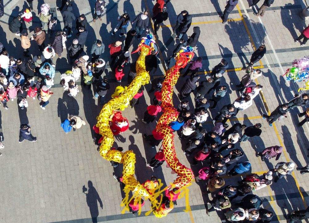 “泉”在济南过大年｜长龙飞舞闹新春，市民尽享民俗文化盛宴