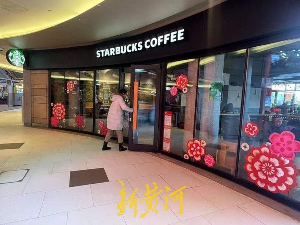 单杯价格上涨,进店必须消费?连锁咖啡品牌怎么卷不动了