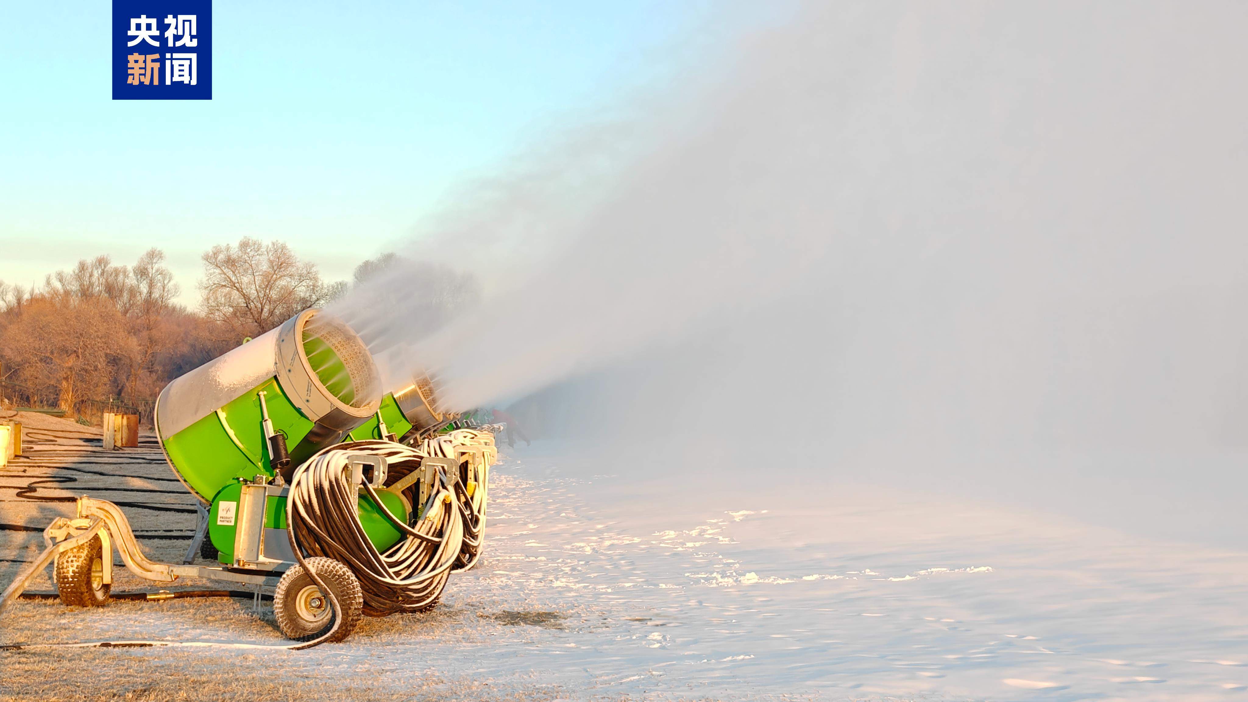 哈尔滨太阳岛雪博会制雪启动 迈入实体景观雕琢环节