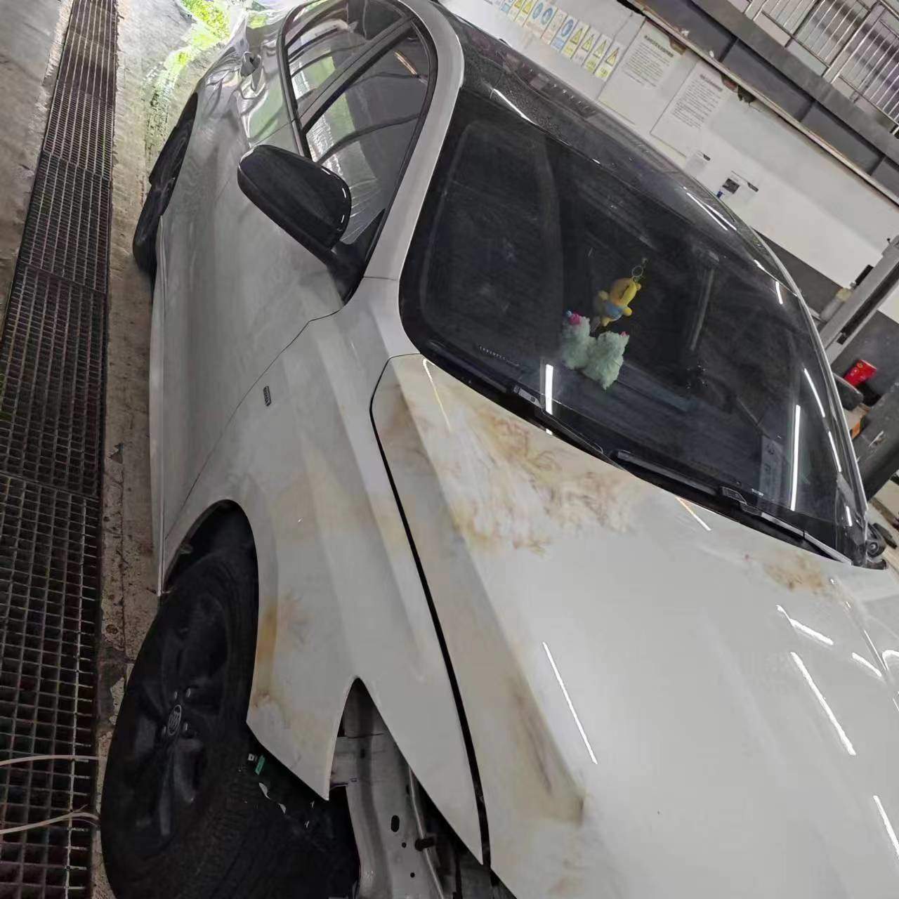 男子将汽车送4S店维修后成火烧车 4S店：系店方原因造成损失，愿承担责任