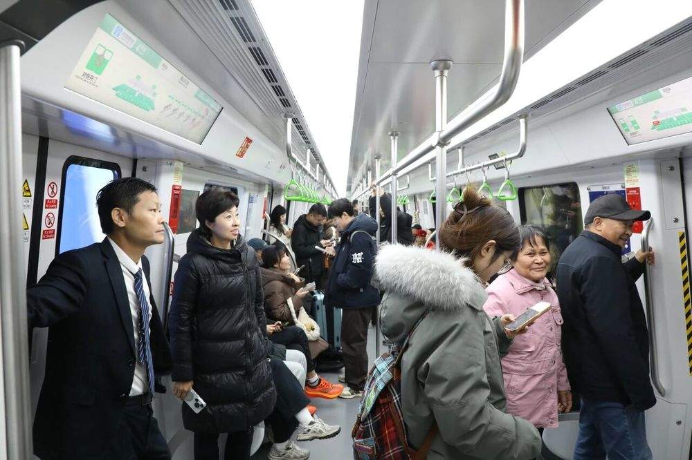 济南地铁3、4、6号线加开列车，2号线安排备车，应对周日演唱会客流高峰