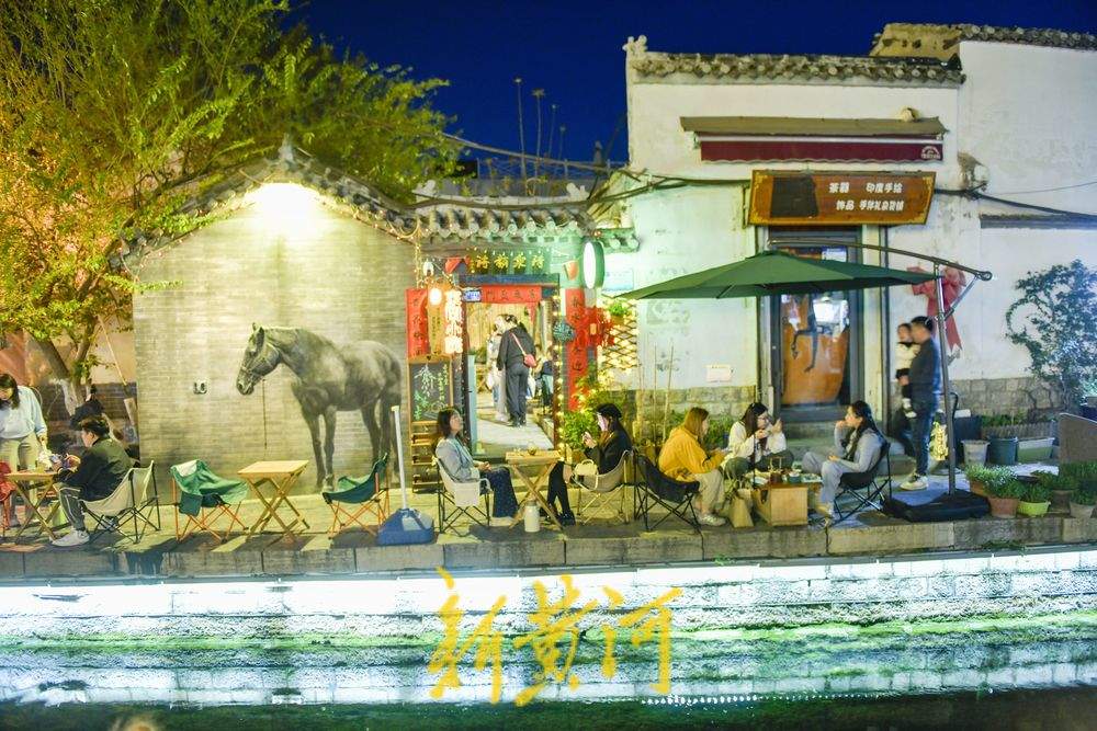 “泉”在济南过五一丨夜游泉城老街，感受泉水泡茶“市集”