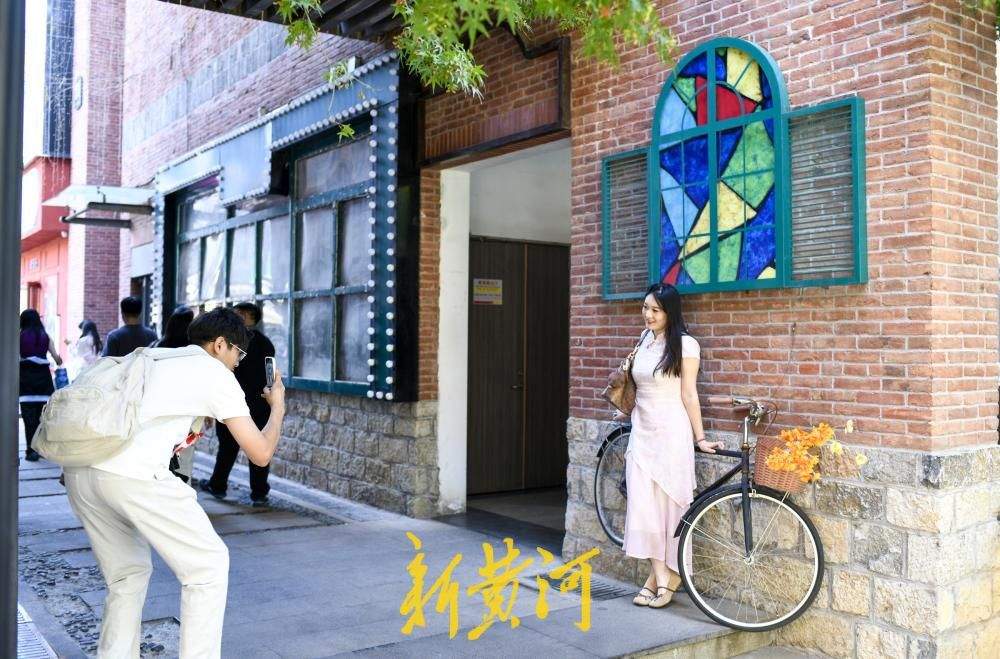 网红打卡点吸引客流,济南老商埠焕发出蓬勃的青春活力