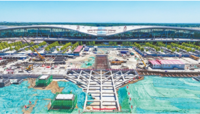 济南机场二期改扩建综合交通枢纽工程轨交3号线机场段主体结构施工完成