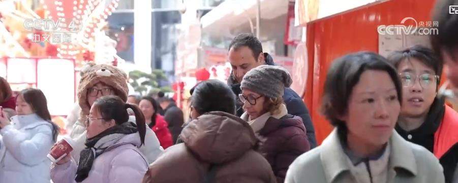 春节假期民众出行及文旅消费热度高涨 彰显中国经济强劲脉动