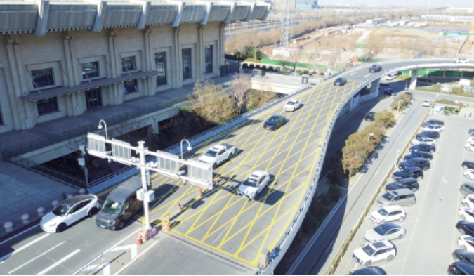 济南西站东落客平台车道功能进一步细化