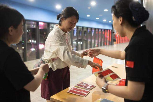 电影院看奥运会,济南最低10人即可开场,氛围感很强