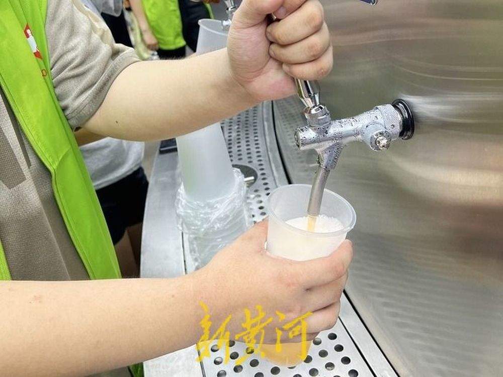 开业7天日销量平均为120万毫升！济南“啤酒交易所”掀起夜经济新浪潮
