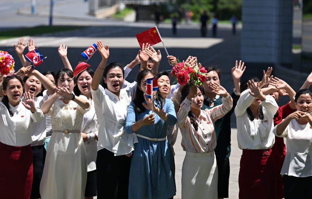 高清大图｜习近平访问朝鲜 朝方举行盛大欢迎仪式