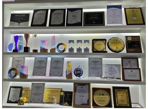 春季摘镜选哪个术式好？新全飞秒SMILE Pro，开启清晰视界新体验