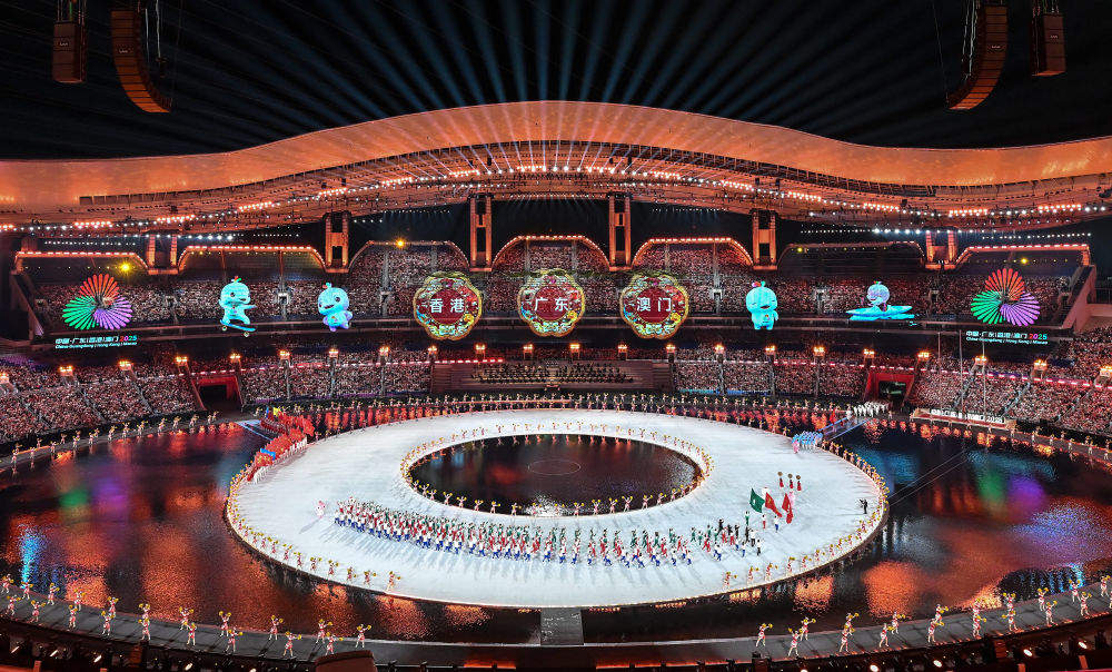 习近平主席新年贺词激励人民跃马扬鞭把宏伟愿景变成美好现实