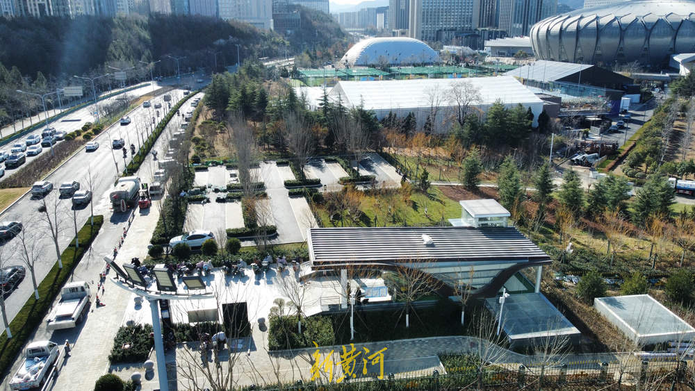 济南地铁4号线奥体段出入口亮相 观赛出行将更便捷