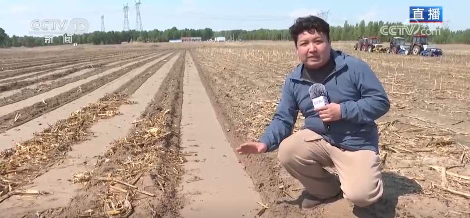 智能农机“唱主角” 希望的田野描绘好“丰”景