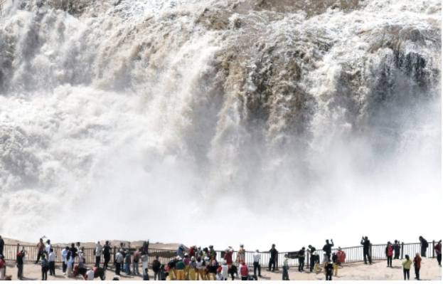 黄河壶口瀑布迎来壮美“桃花汛”