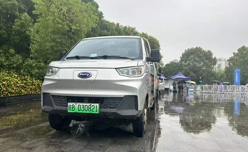 冠军品质，“雨”向上者同行！奇瑞商用车全程护航国家 级铁人三项公开赛